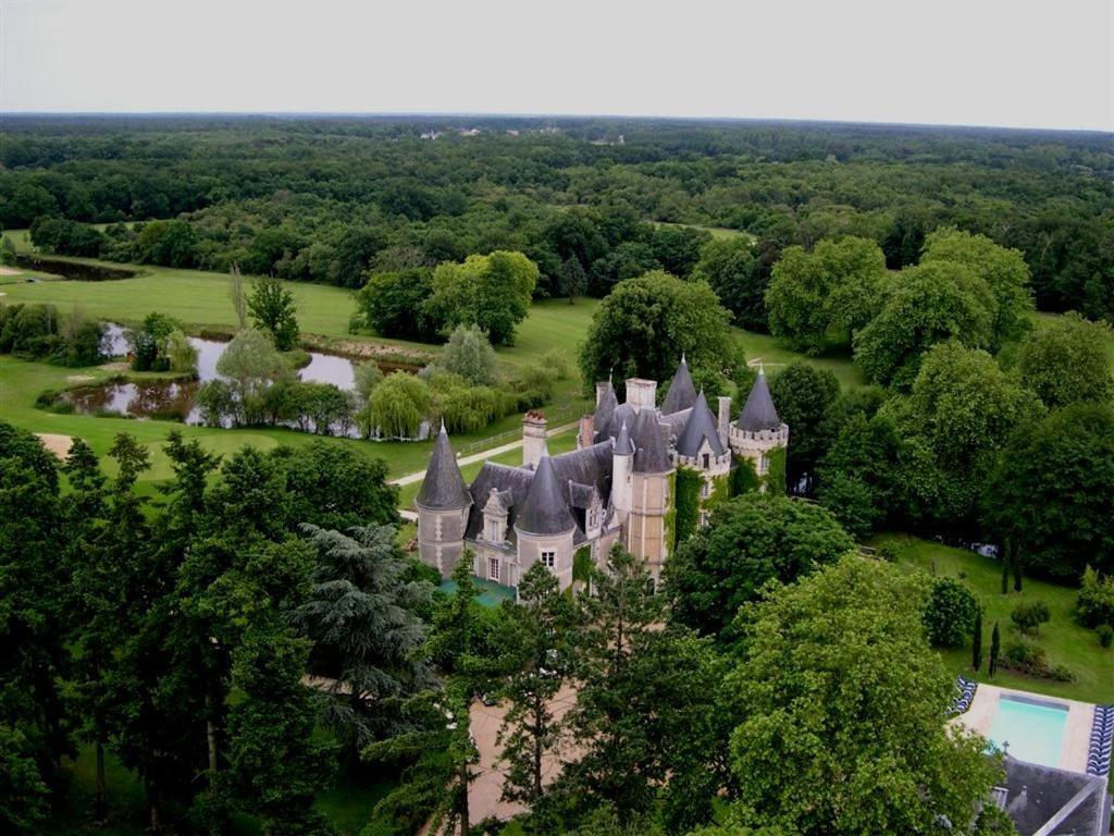 Chateau Golf Des Sept Tours クルセル・ドゥ・トゥレーヌ エクステリア 写真