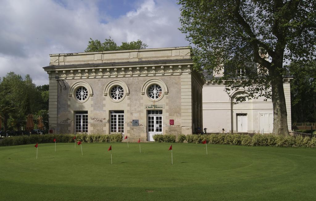 Chateau Golf Des Sept Tours クルセル・ドゥ・トゥレーヌ エクステリア 写真